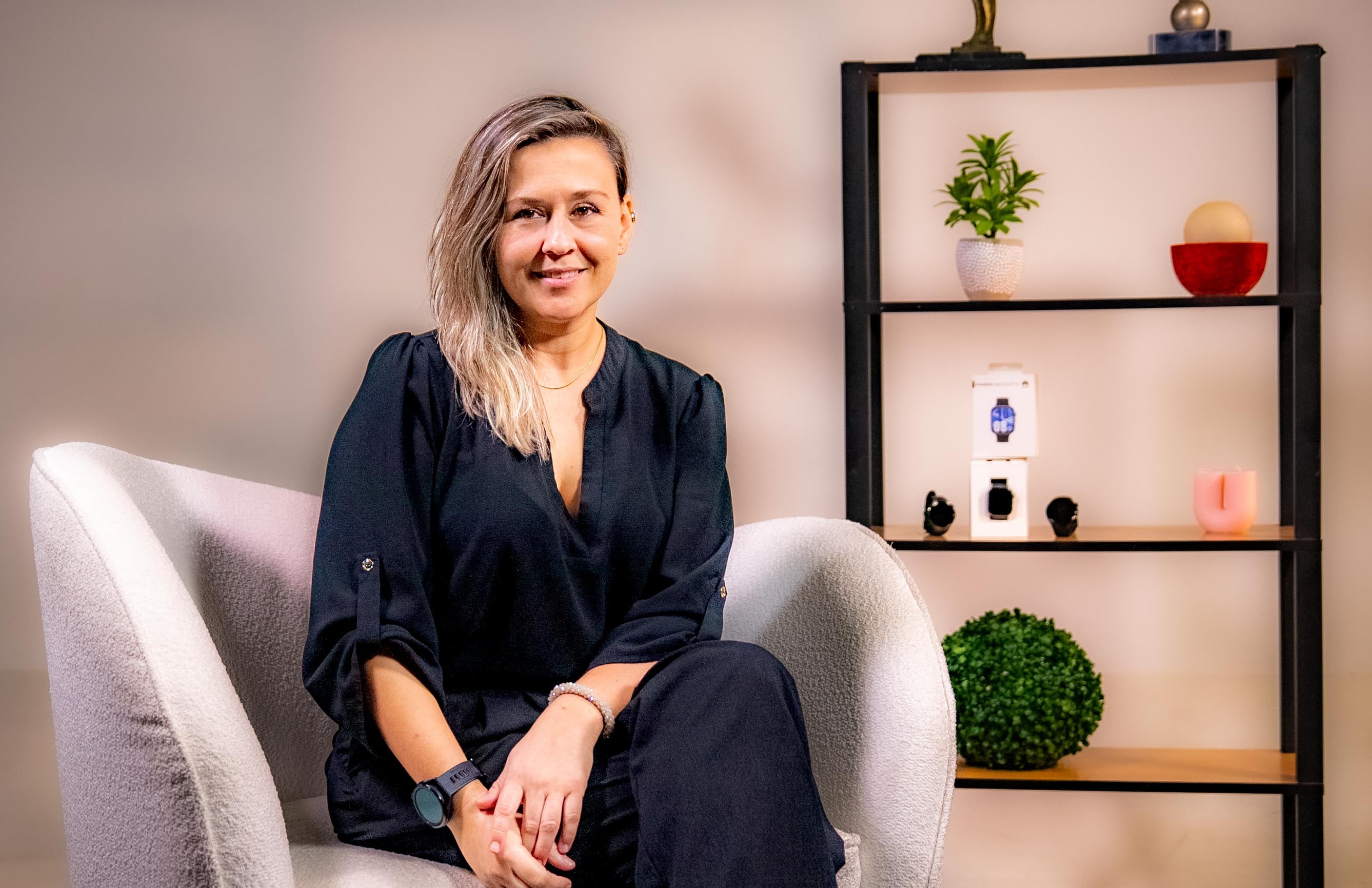 Rebeca Loría, gerente de mercadeo de Huawei