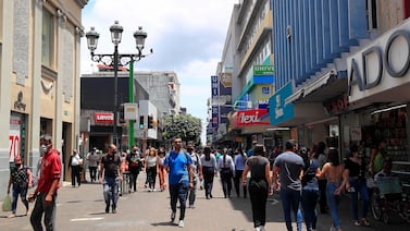 Confianza del consumidor en Costa Rica se estabiliza tras el pico electoral, con una recuperación inédita de la percepción actual