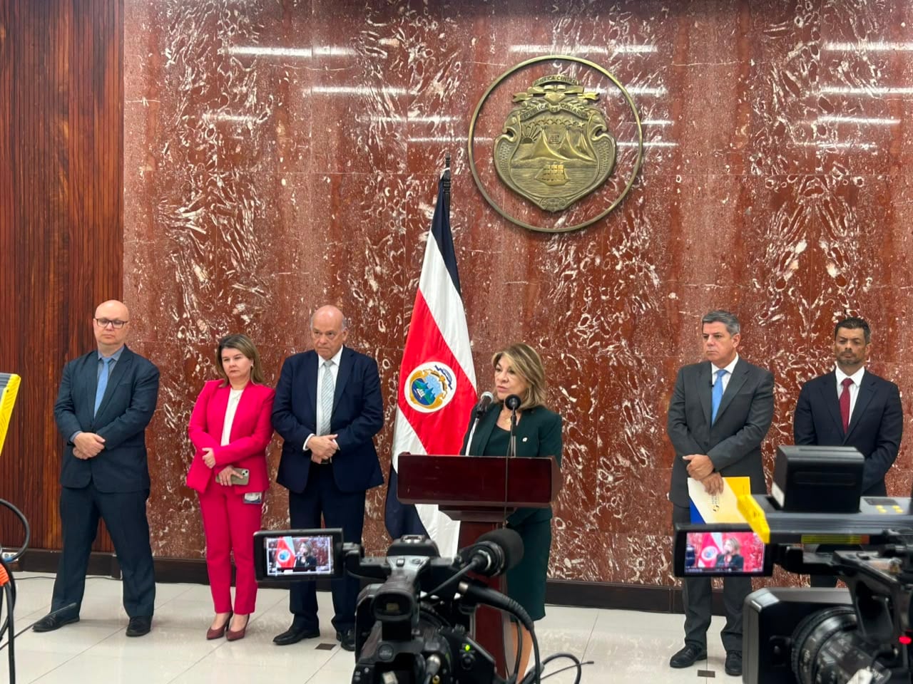 En imagen de izquierda a derecha: Michael Soto, director del OIJ; Ana Eugenia Romero, directora ejecutiva; Orlando Aguirre, presidente de la Corte; Patricia Vargas, presidenta Sala III; Juan Carlos Romero, director de la Defensa Pública; y Carlo Díaz, fiscal general.