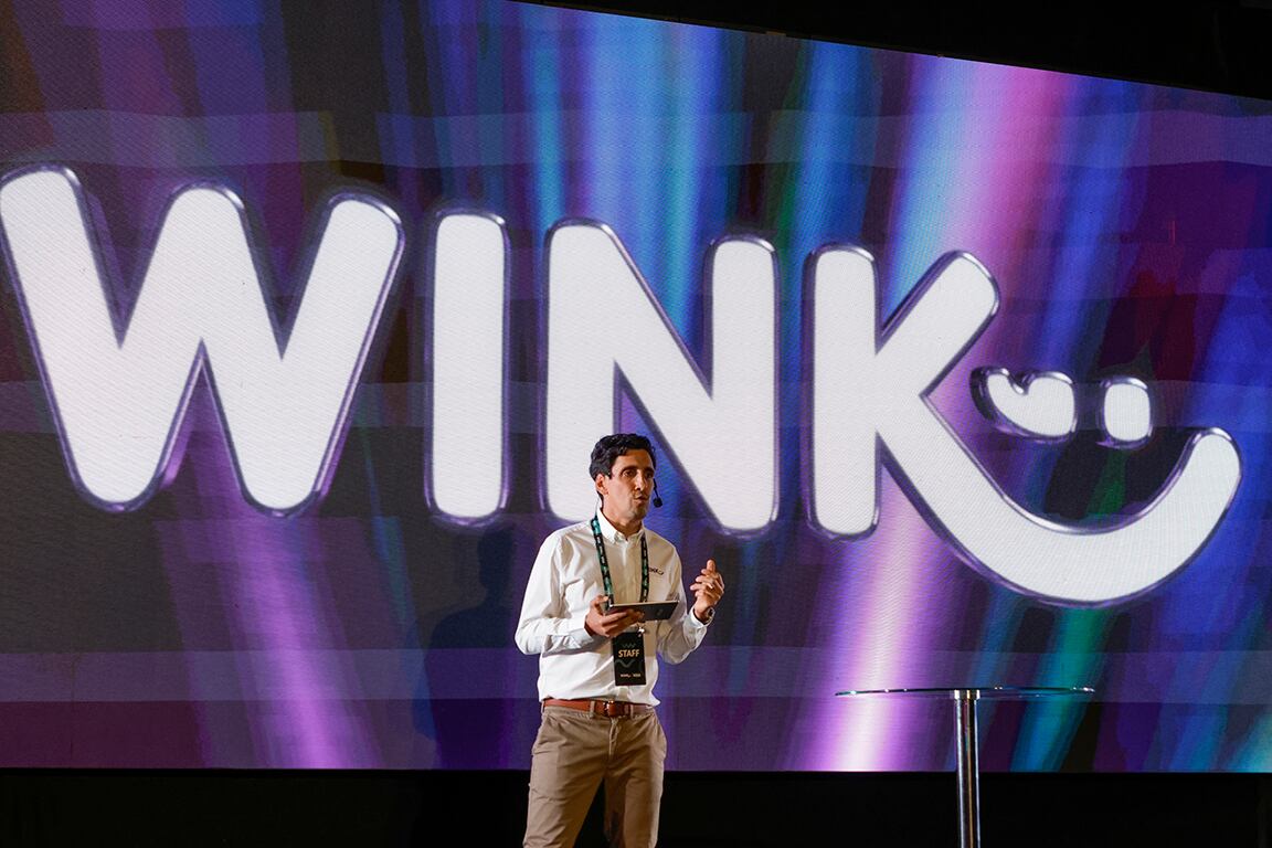 wink