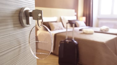 Hoteleros vuelven a encender pulso con Airbnb: cinco claves para entender la regulación en Costa Rica y sus posibles cambios