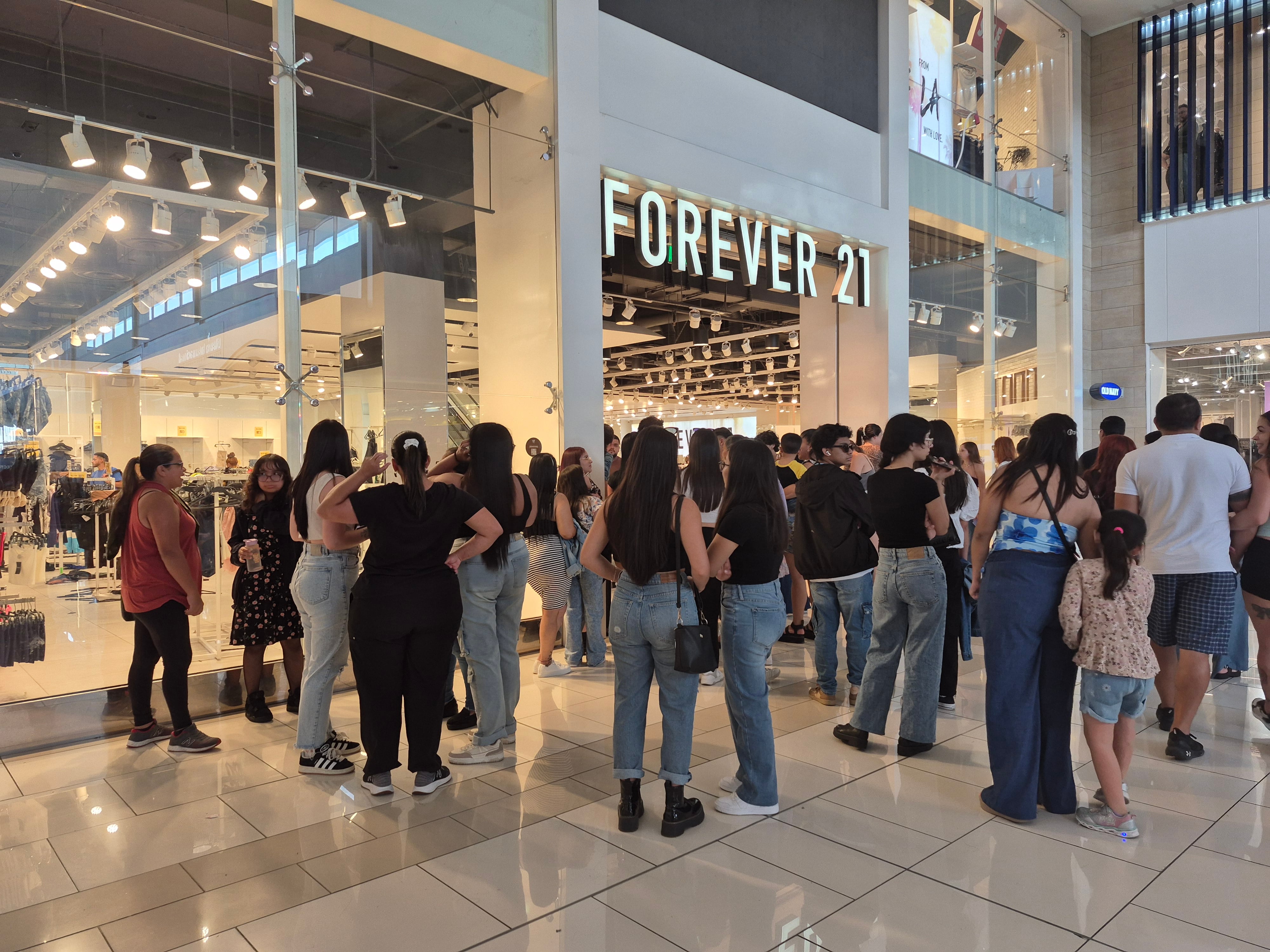 Entrada de tiendas Forever 21