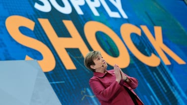 Guerra en Oriente Medio frenará la economía mundial y elevará la inflación, advierte el FMI