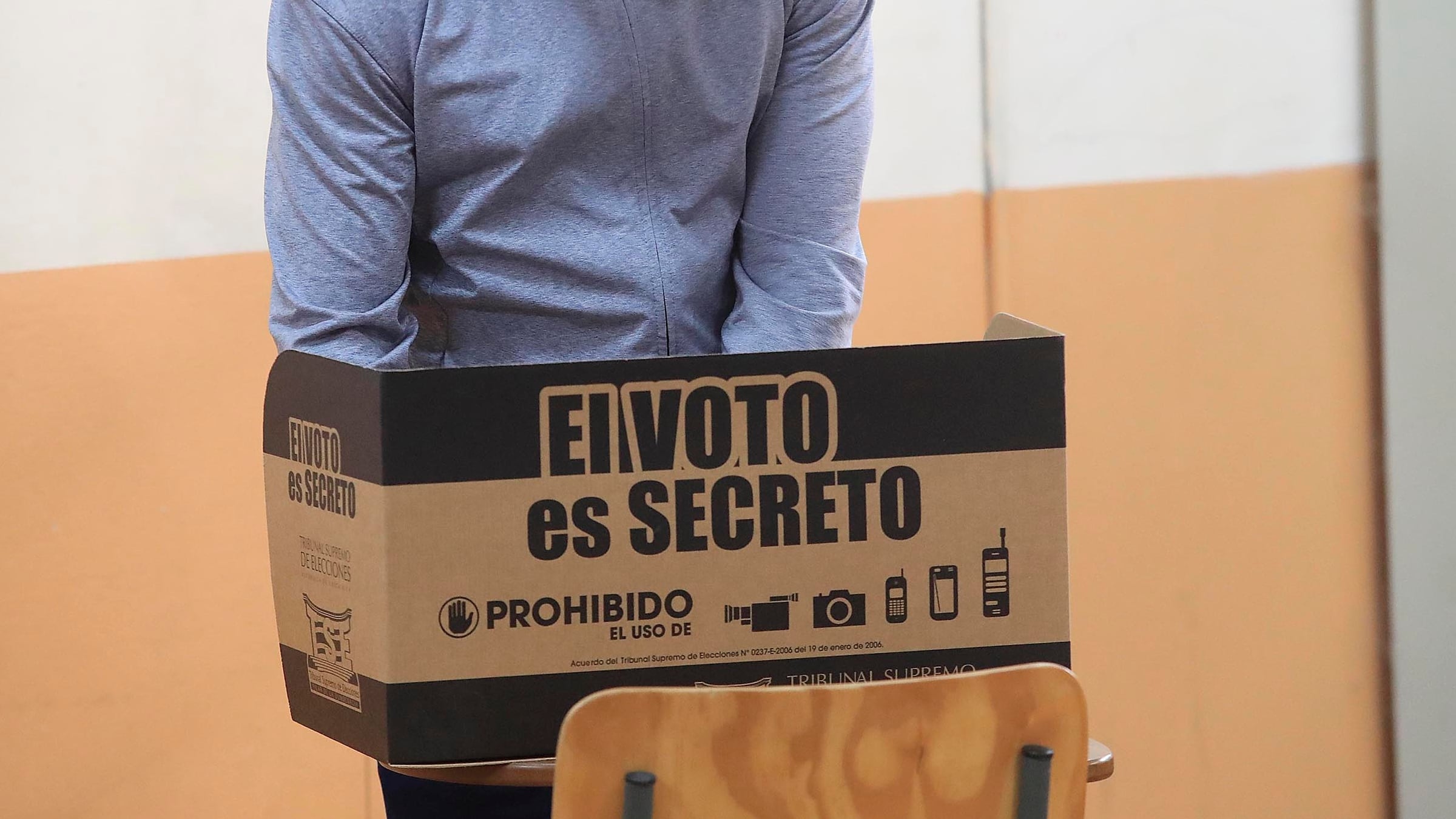 Guía para las elecciones 2026 : vea todos los reportajes , análisis , entrevistas y herramientas interactivas de  El Financiero  