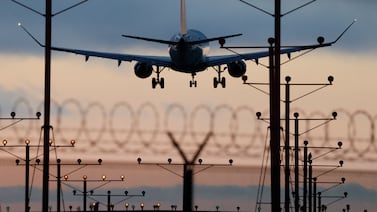 Autoridad aérea de Estados Unidos advierte de “actividad militar” en el espacio aéreo de México y América Central