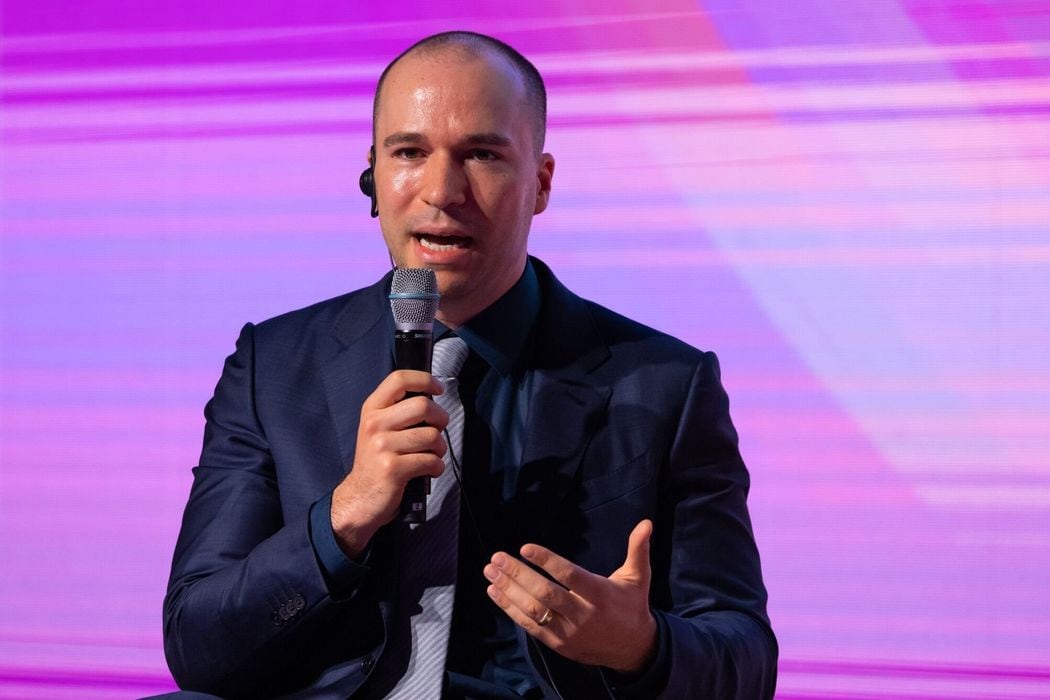 Greg Brockman, expresidente de OpenAI, salió de la empresa luego de la destitución de Altman.