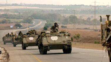 Los tanques de Israel ya avanzan por la periferia de Gaza, en el norte palestino
