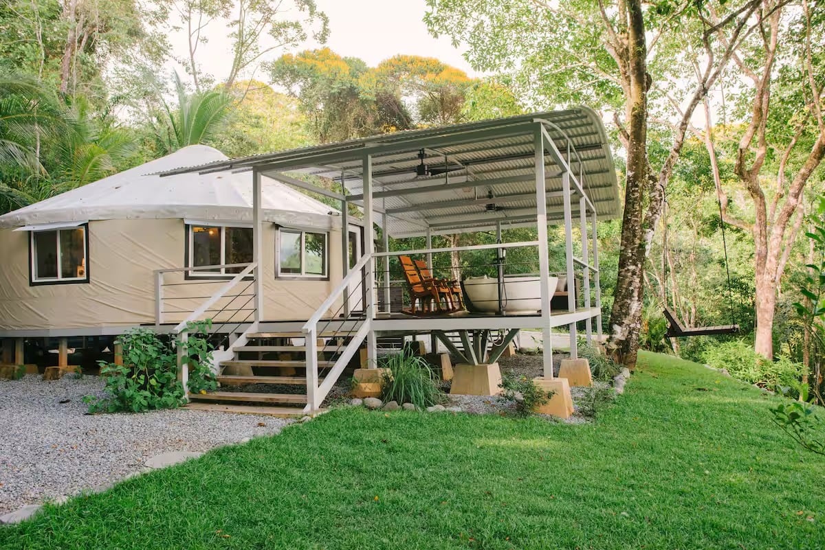 Yurta de lujo frente al mar
