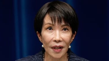 Sanae Takaichi, primera mujer en gobernar Japón, asume con un gobierno en minoría y la presión de China y Estados Unidos