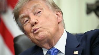 Nuevo chatbot del gobierno de EE. UU. contradice las afirmaciones de Donald Trump sobre elecciones e inflación