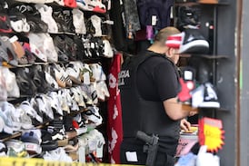 ¿Percibe que en ciertos locales venden productos falsificados o copias? Aquí las sanciones a las que se exponen esos comercios
