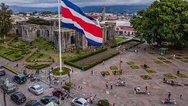 De dónde venimos y hacia dónde vamos: analizamos los retos que definirán el futuro económico de Costa Rica