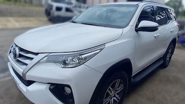 ACNUR subasta vehículos Toyota Fortuner en Costa Rica