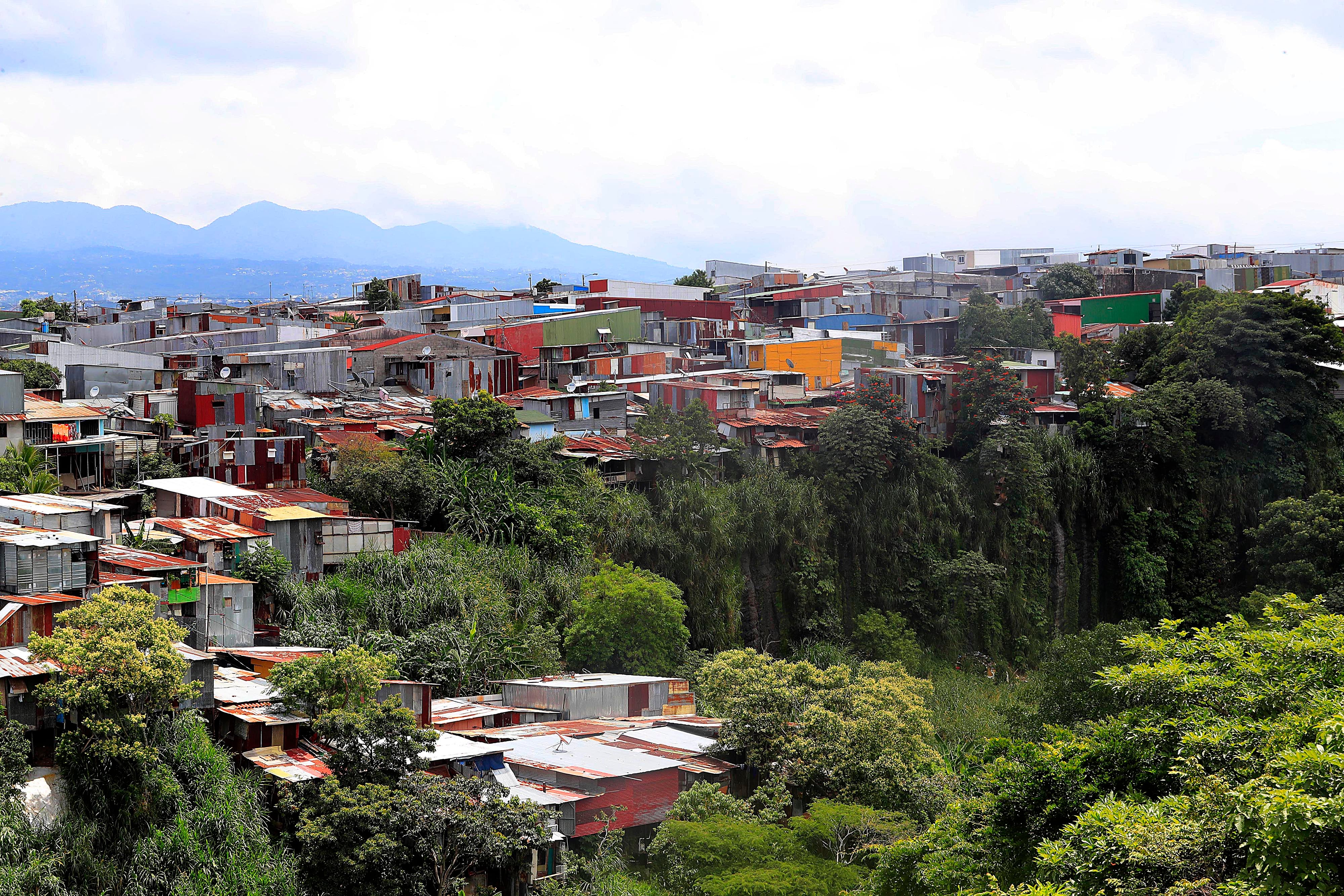 01/09/2023 Finca San Juan de Pavas, San José. Situación de la vivienda en Costa Rica y cuanto afecta la calidad de vida de las personas. Tomas generales del estado de las viviendas, precarios, habitaciones en mal estado, casas mal construidas, mala situación económica, hacinamiento y pobreza.