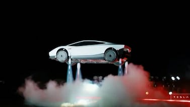 Elon Musk presentó el auto ‘volador’ de Tesla en Texas y lo transmitió en su red social X