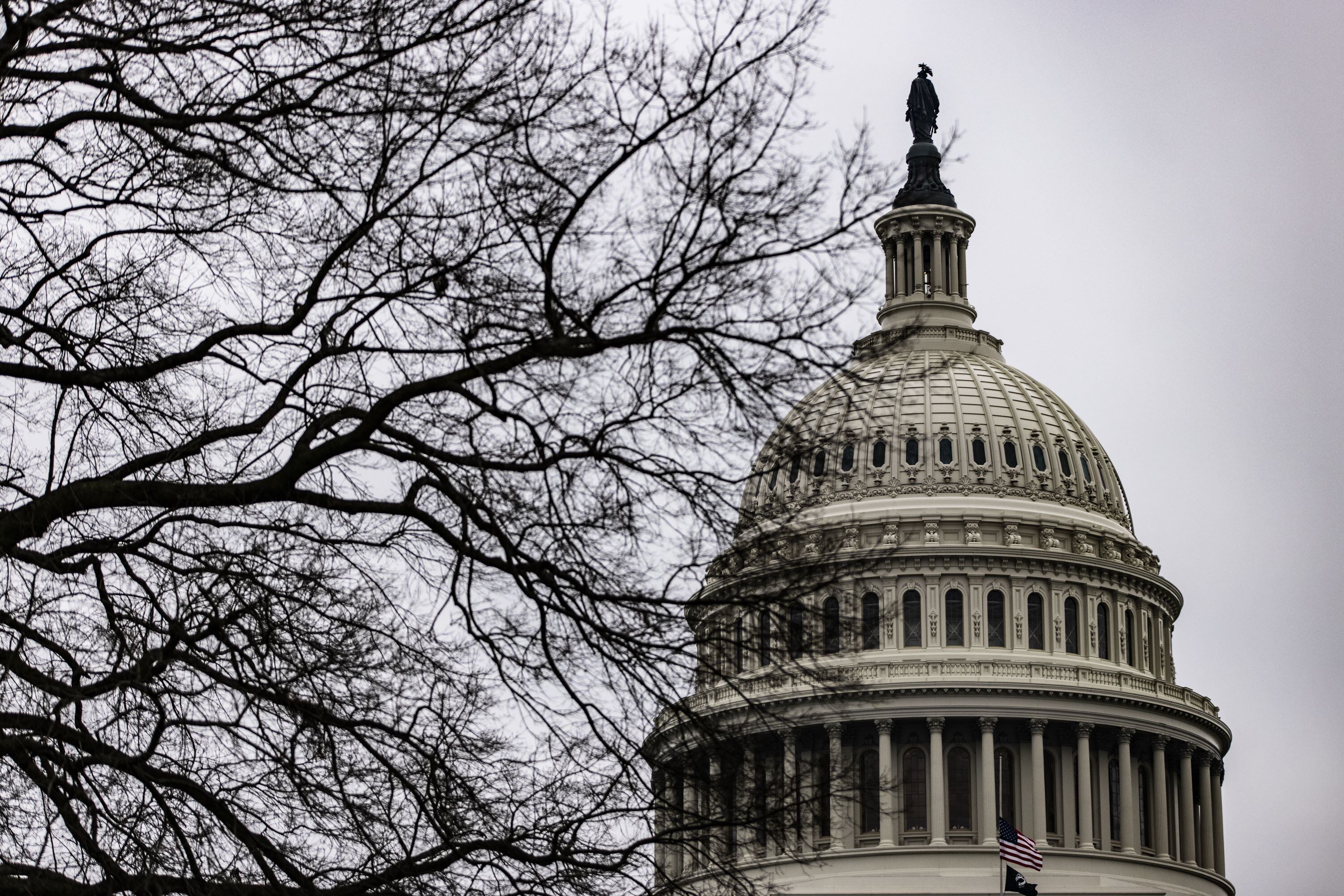 El 6 de enero de 2021 miles de estadounidenses asaltaron el Capitolio para tratar de revertir el resultado de la elección presidencial de 2020, lo que provocó un caos en Washington. Foto: AFP