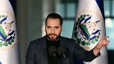 Bukele niega que El Salvador haya transferido su reserva de bitcoin a manos privadas
