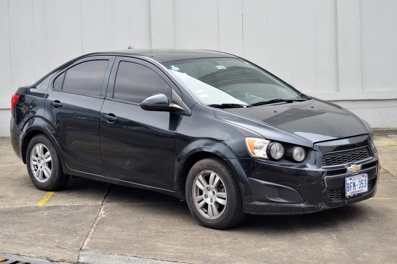 Marca: CHEVROLET
Modelo: SONIC LT
Año: 2014
Cantidad de puertas: 4
Color: Negro
Kilometraje: 110.000km
Transmisión: Automatico