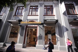 Librería Internacional podría cambiar de dueño; vea los detalles
