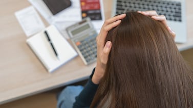 Banco Central advierte sobre posible sobreendeudamiento en créditos de consumo y tarjetas en Costa Rica