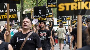 Estos son los límites que estableció el sindicato de actores de Estados Unidos a la Inteligencia Artificial para poner fin a su huelga