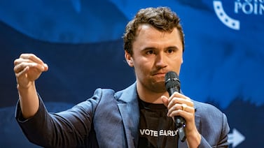 ¿Está la libertad de expresión bajo ataque en Estados Unidos tras la muerte de Charlie Kirk?