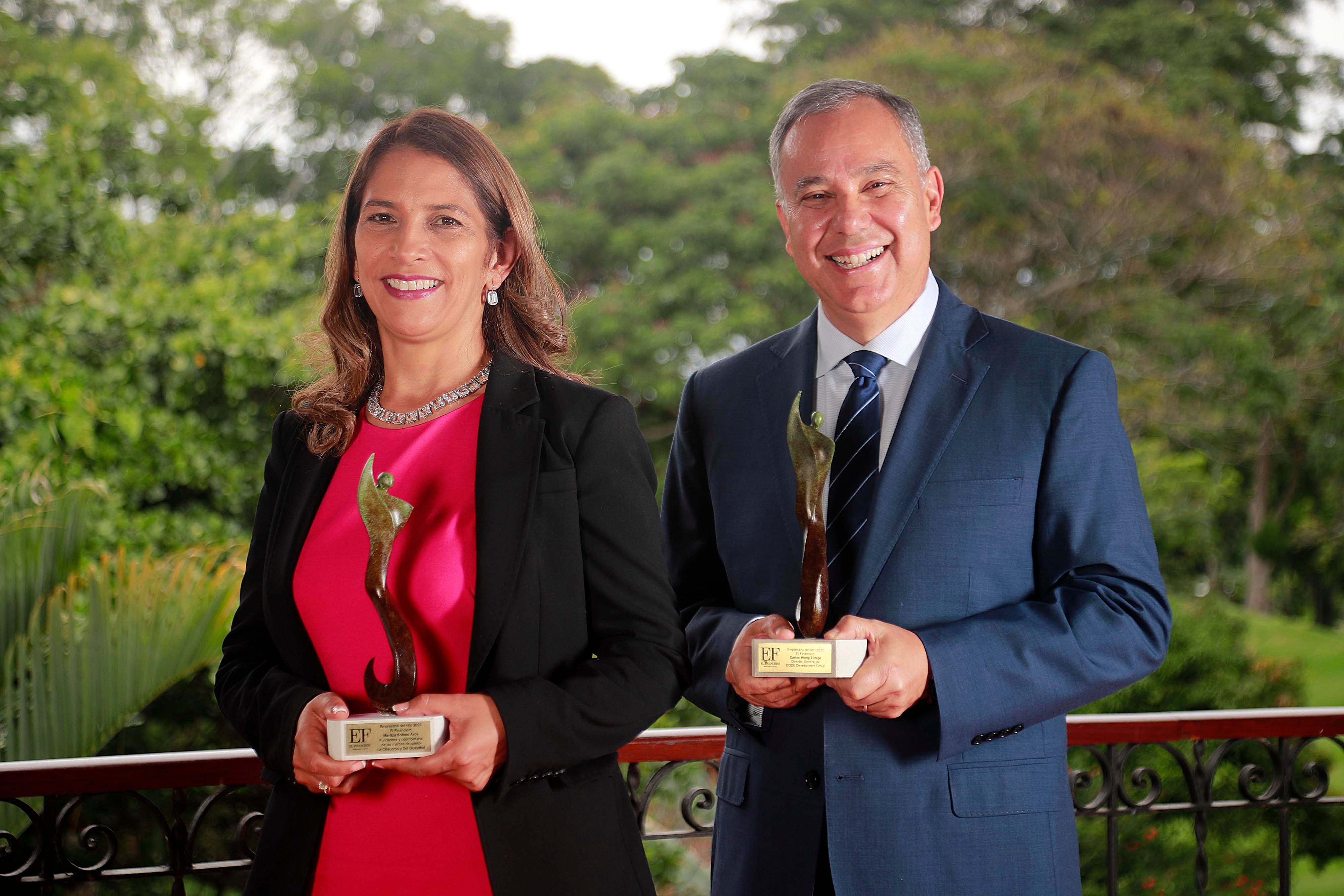 29/11/2023 Costa Rica Country Club, Escazú. Premiación al Empresario del Año de El Financiero. Maritza Solano y Carlos Wong, Empresaria y Empresario del Año.