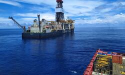 Mercado del petróleo se acerca a una “zona roja” por guerra en Oriente Medio