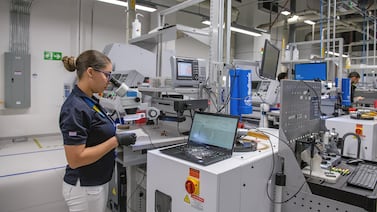 Firma internacional amplía operaciones, busca personal y enfrenta este gran reto en el mercado laboral en Costa Rica