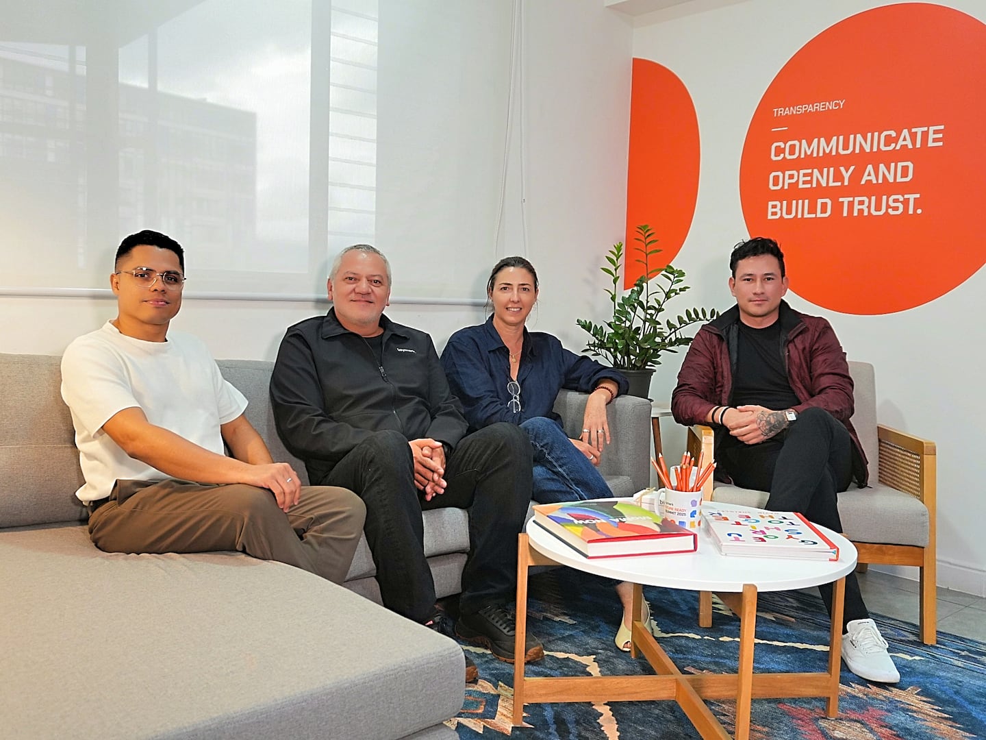 Loymark, la agencia de José Coto, adquiere parte de Boombit con miras a acelerar la expansión regional