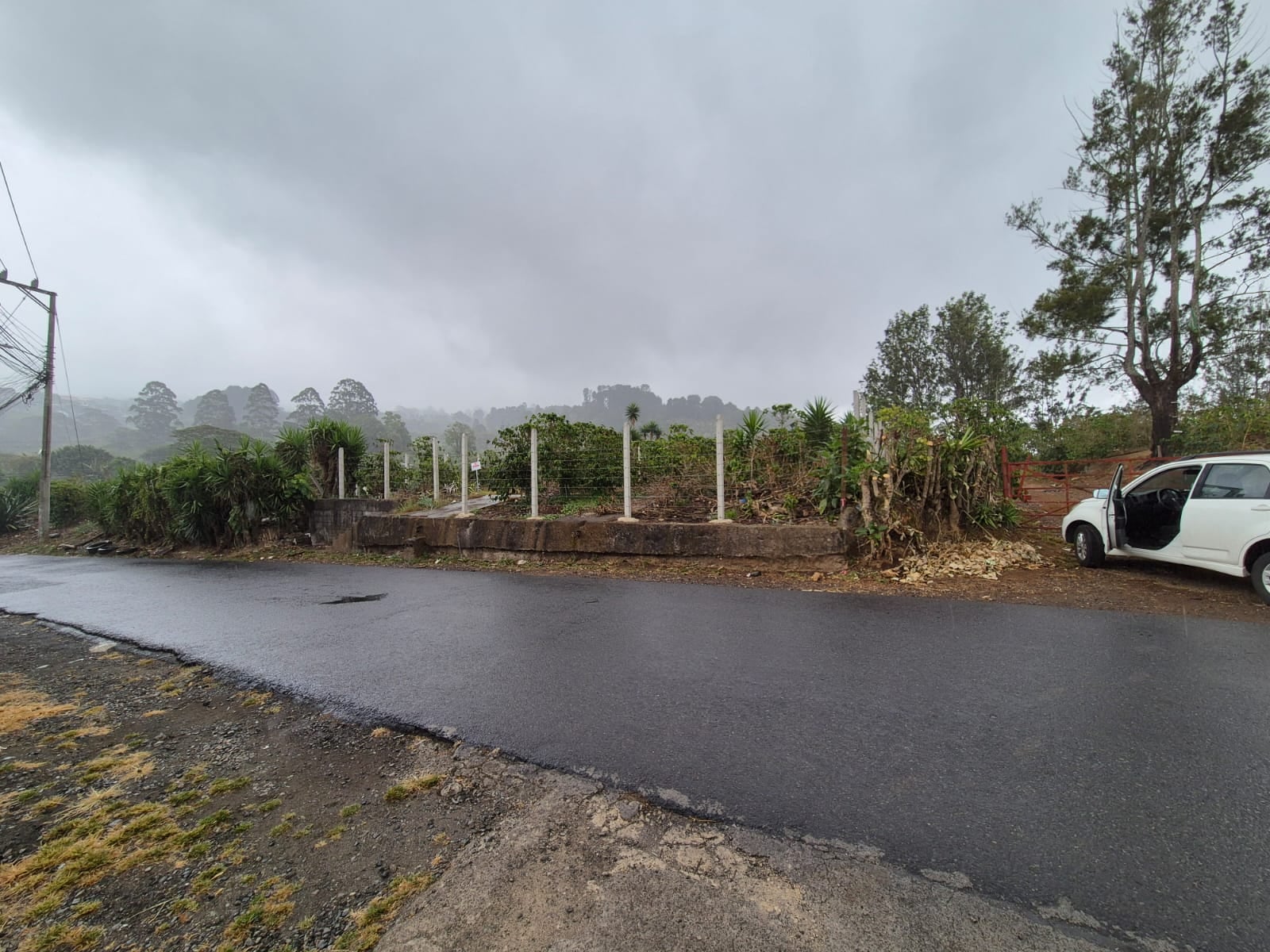 La compañía eléctrica estatal pone a la venta propiedades con áreas entre 248 y 3.333 metros cuadrados, con precios base establecidos mediante avalúos técnicos realizados entre 2022 y 2024.