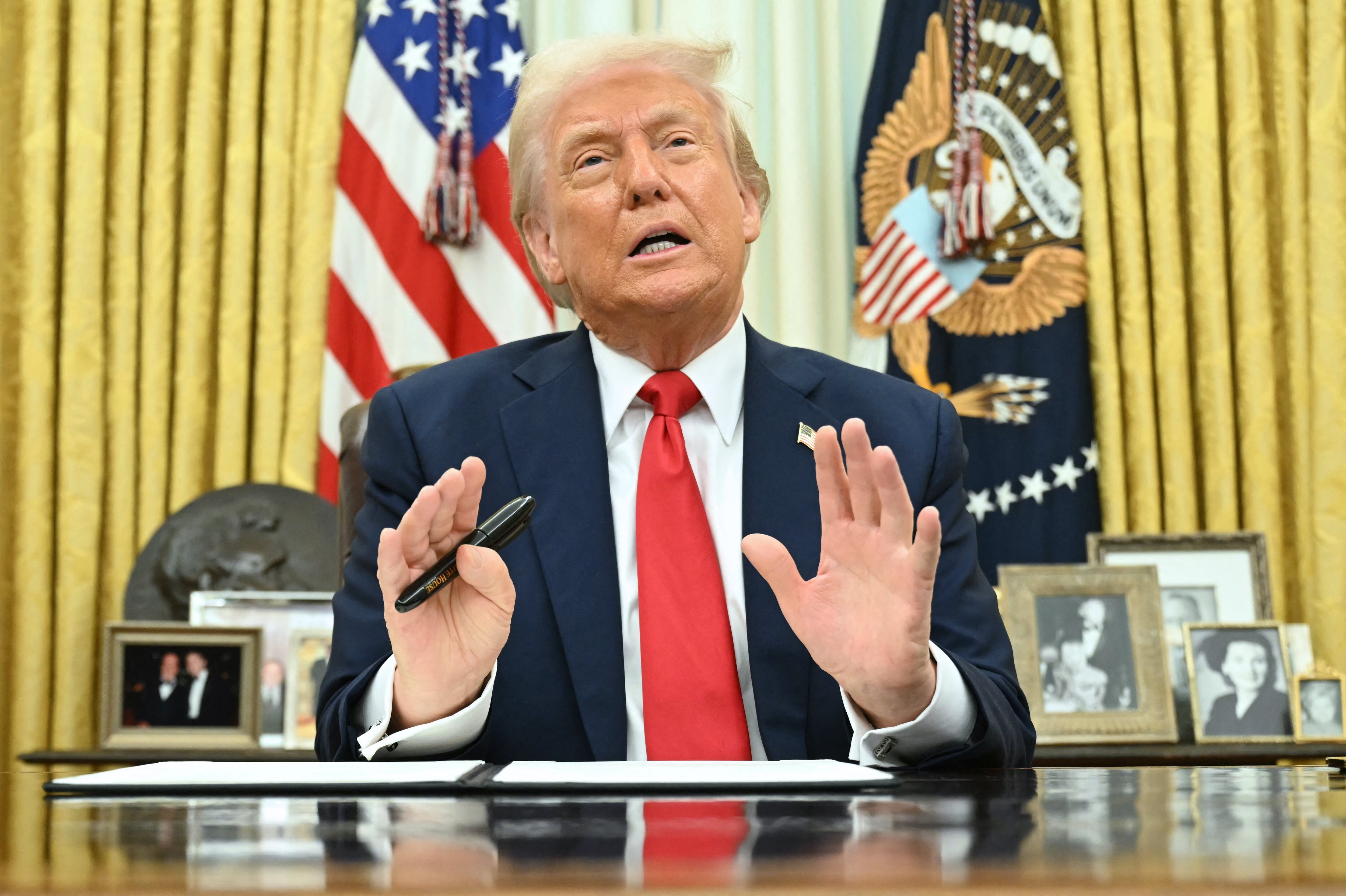 Donald Trump, presidente de Estados Unidos, anunciará este miércoles los nuevos aranceles. Trump en la oficina Oval.