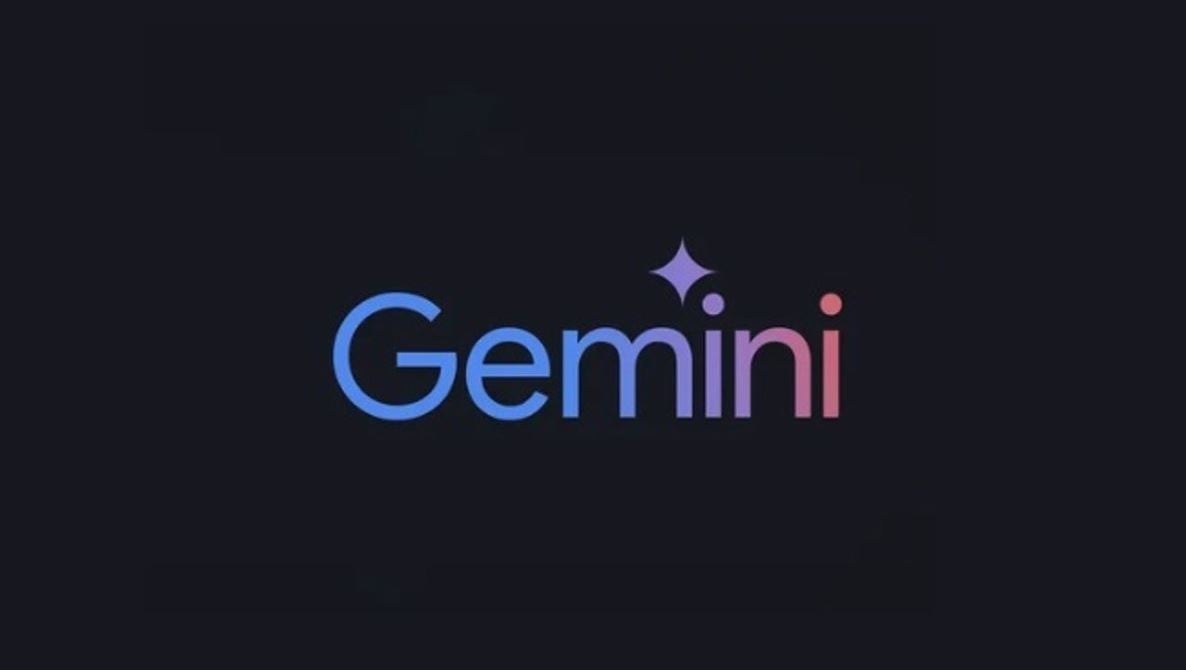 Pantalla de un teléfono móvil mostrando la aplicación Gemini en funcionamiento, destacando sus funciones de análisis, respuestas rápidas y exportación de notas manuscritas a Google Docs o Gmail.