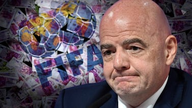 Gianni Infantino es acusado de favoritismo durante su paso por la UEFA, según la prensa británica