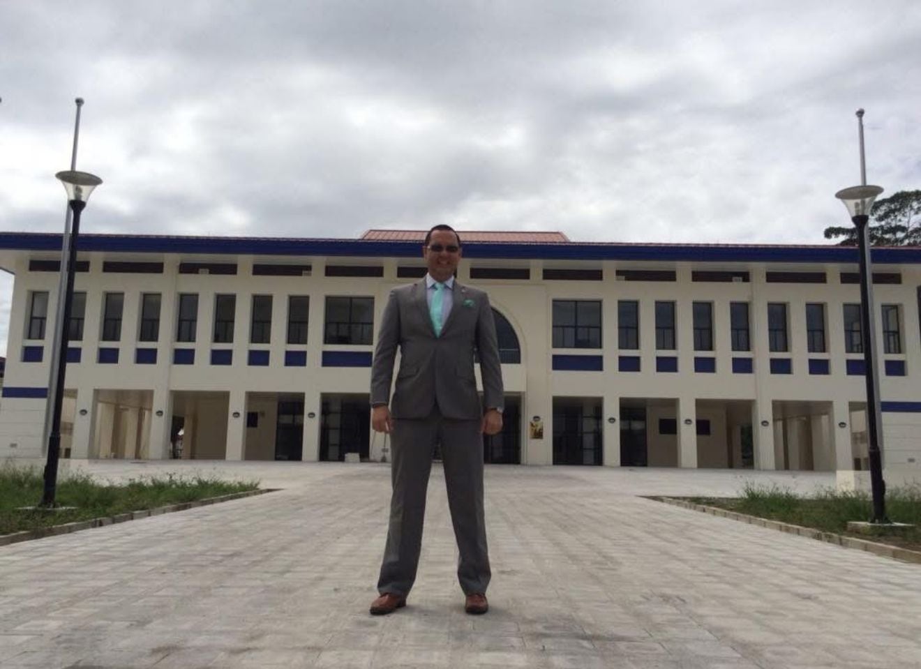 Celso Gamboa Sánchez, quien enfrenta un proceso de extradición a Estados Unidos por tráfico de drogas, ejerció varios cargos públicos como ministro de Seguridad, fiscal y director de la DIS.