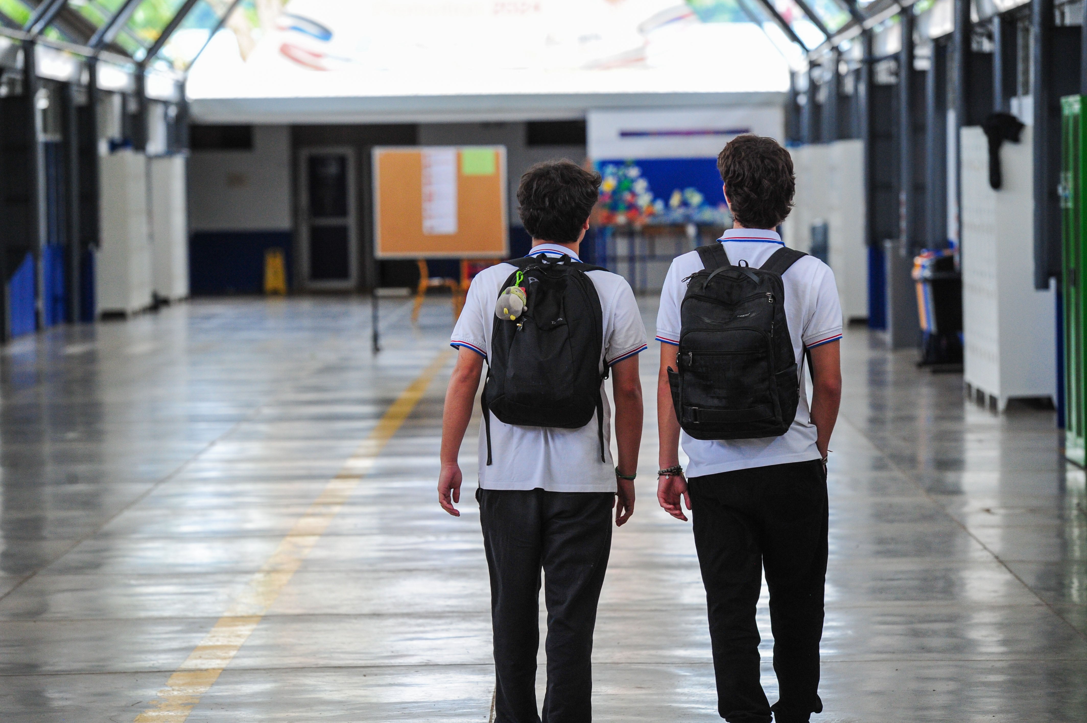 ESPECIAL DE COLEGIOS