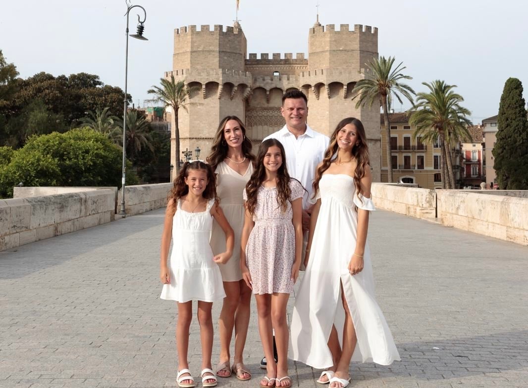 Familia del costarricense Pablo Chinchilla.