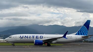 ¿Por qué las aerolíneas reducen los asientos para volar a Costa Rica? Hermes Navarro, del ICT, explica “la tormenta perfecta” que provoca este fenómeno