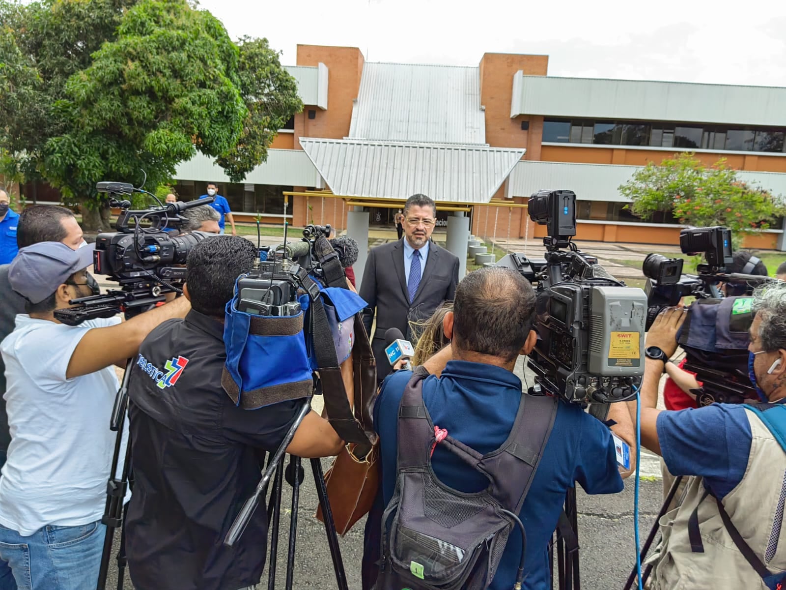 Para los expertos en libertad de prensa y libertad de expresión, Rodrigo Chaves será un presidente que tendrá fuertes problemas con los medios de comunicación