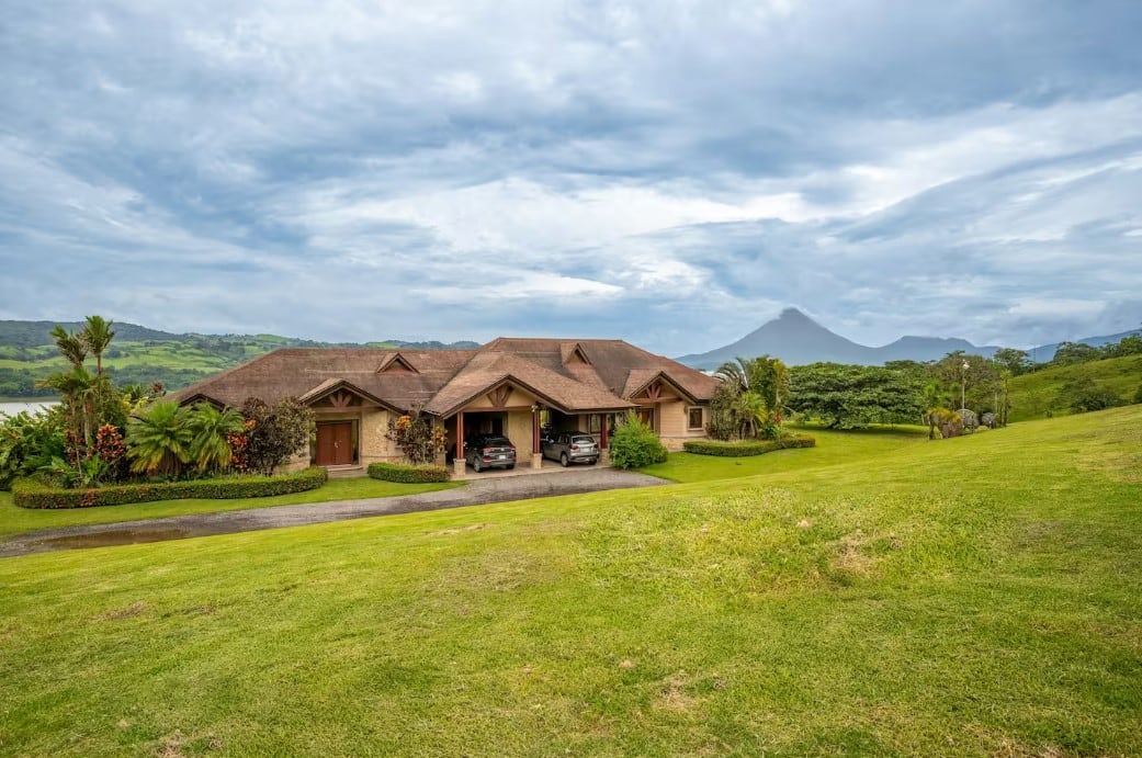 Lista de los alojamientos más caros de Airbnb en La Fortuna. Casa Shamrock.