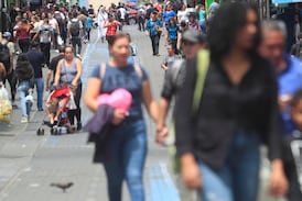 Costa Rica registra reducción de personas ocupadas; el empleo femenino sufre la mayor contracción