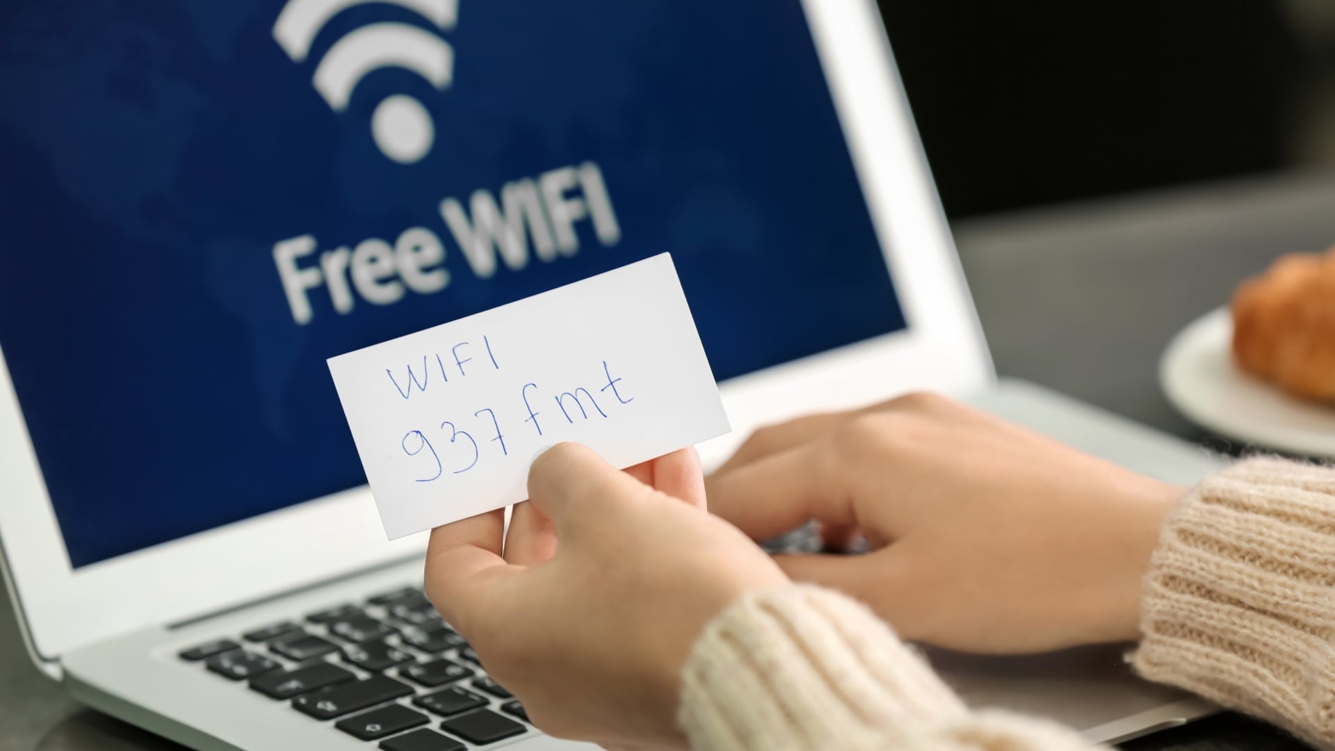 Métodos oficiales para acceder a WiFi sin contraseña: uso de QR, hotspot, red de invitados o Apple ID sin comprometer la seguridad