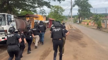 Estafas con páginas bancarias falsas: detenidos dos hermanos y una mujer que habrían colaborado para robar ₡2,5 millones