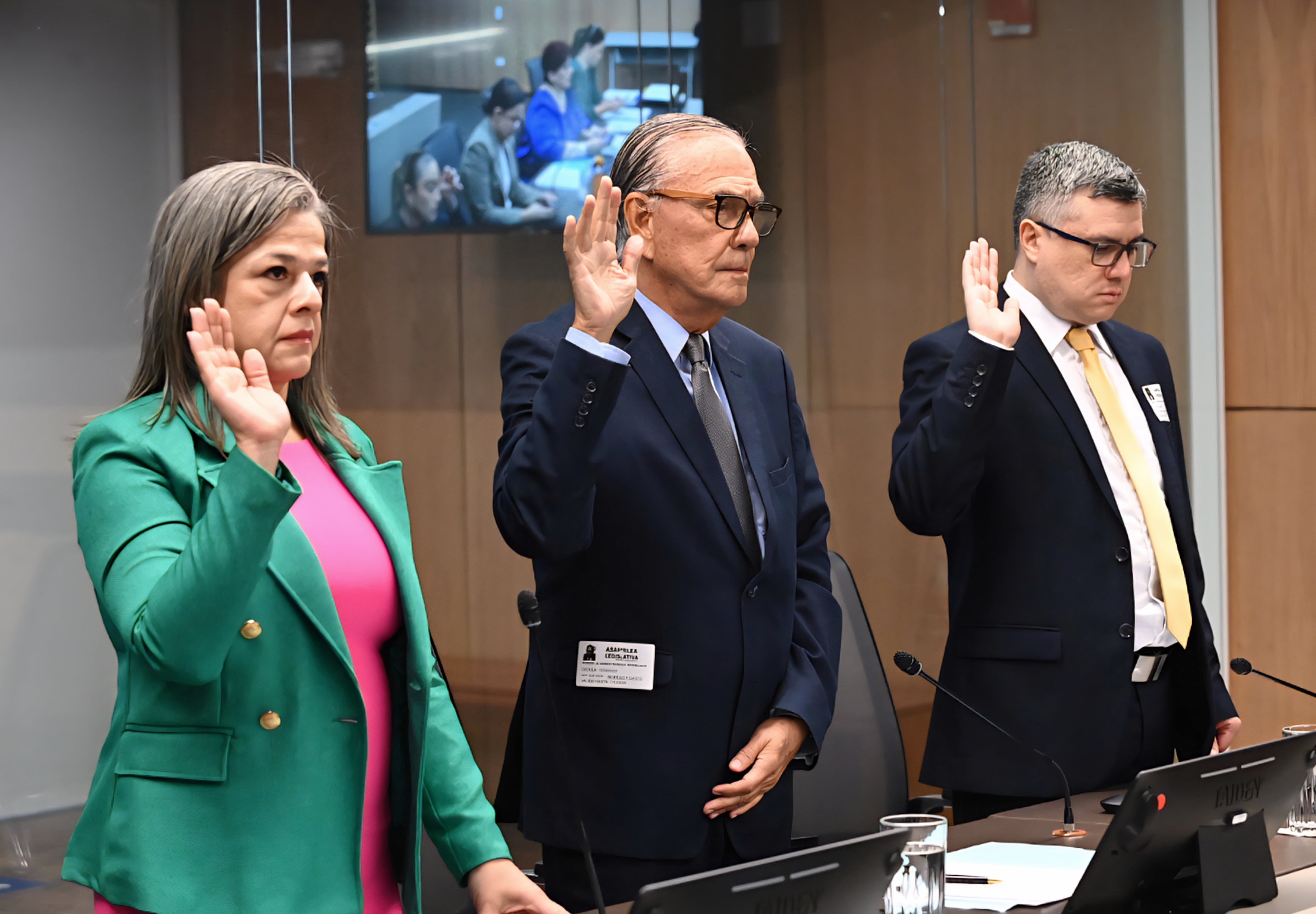 10 de julio del 2025. 13:00 hrs. Asamblea Legislativa. La Junta Directiva del Banco Nacional nombrada en días recientes por el gobierno de Rodrigo Cháves comparece ante la Comisión de Control de Ingreso y Gasto. Maximiliano Alvarado Ramírez (presidente), Noylin Cruz Suárez (vicepresidenta), Rolando Saborío Jiménez (secretario) y los directores María Brenes Quesada, María del Milagro Solórzano León, Anabelle Chaves Soto y Randall Monge Saborío. Foto: Albert Marín.