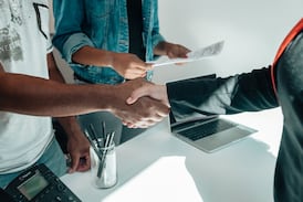 Capacitación para conseguir empleo: cómo funcionan los centros de formación laboral y qué opciones educativas ofrecen
