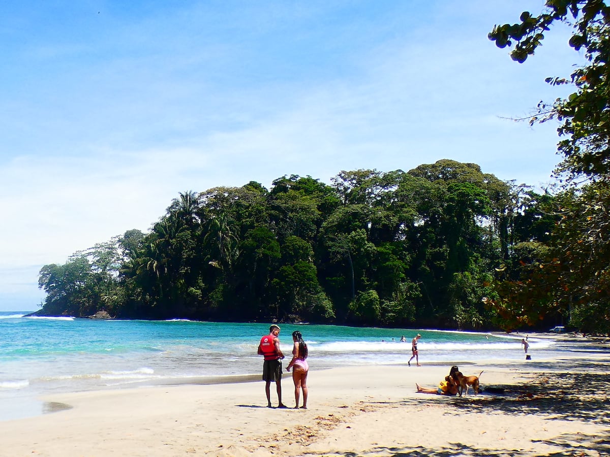 Turismo en Costa Rica registra crecimiento a doble dígito en noviembre