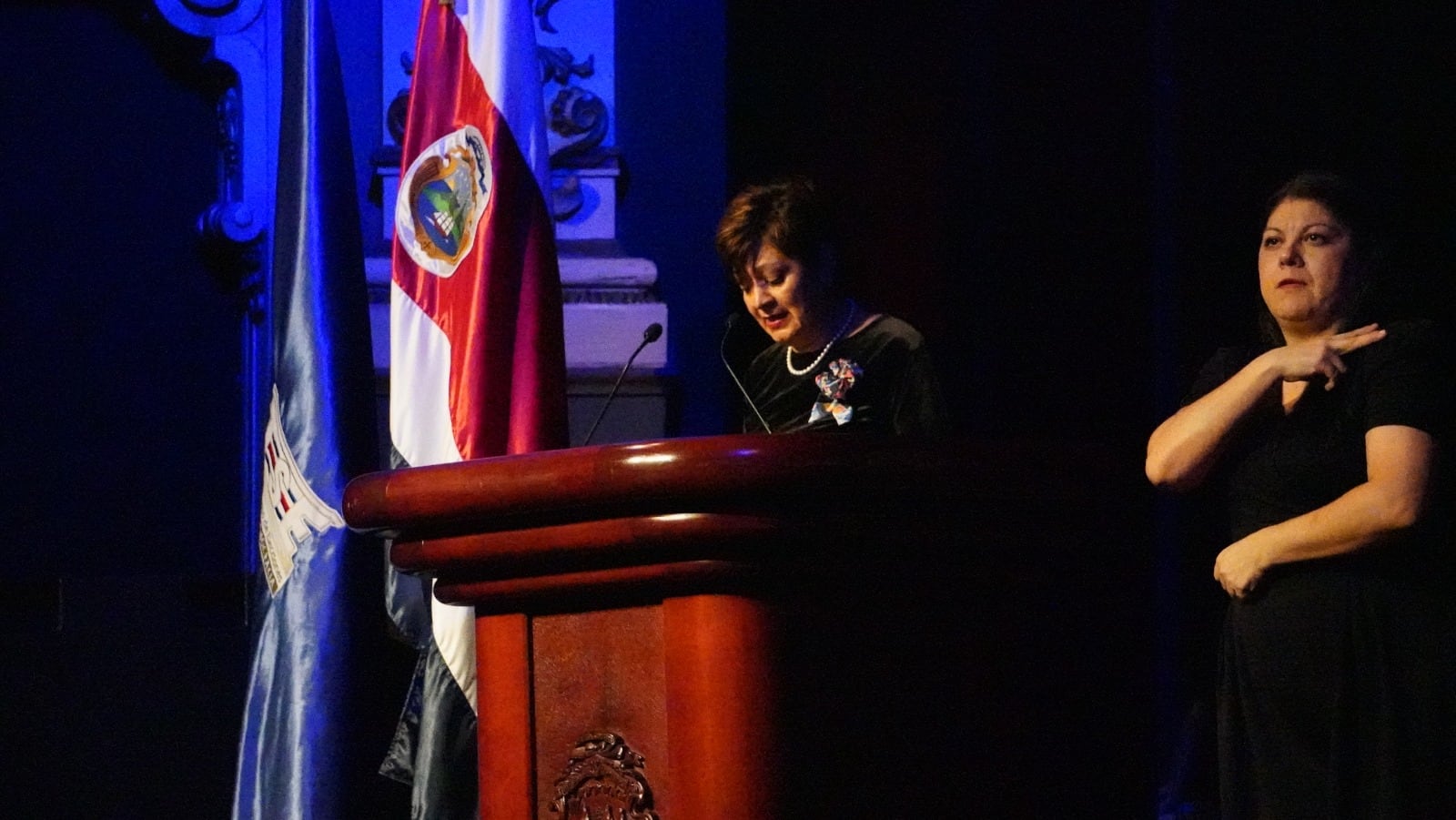 Velada se festejó en el Teatro Nacional, donde se conmemoró el papel de Tribunal Supremo de Elecciones (TSE) en la democracia nacional.