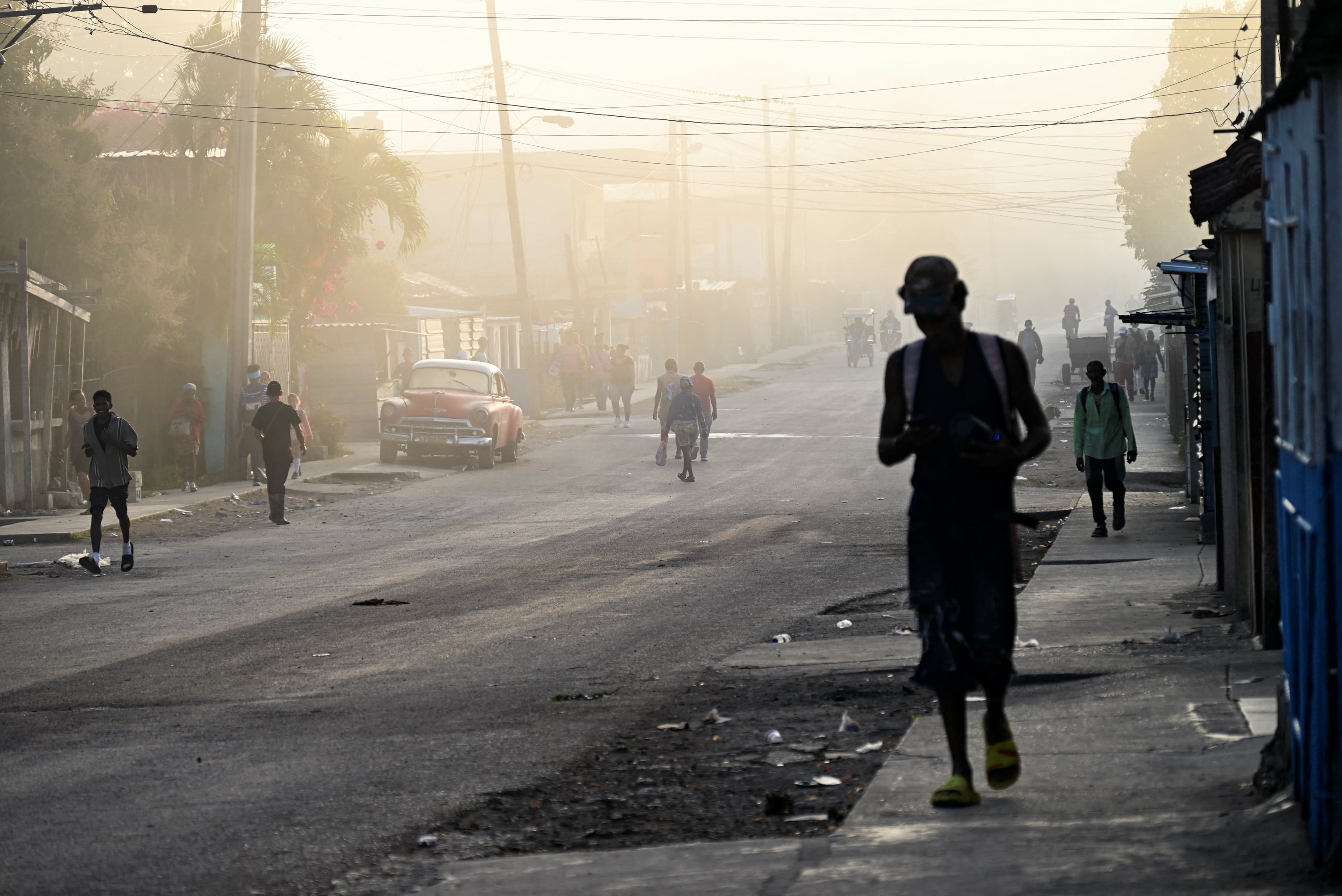 Estallido en Cuba: asaltan sede del Partido Comunista por apagones