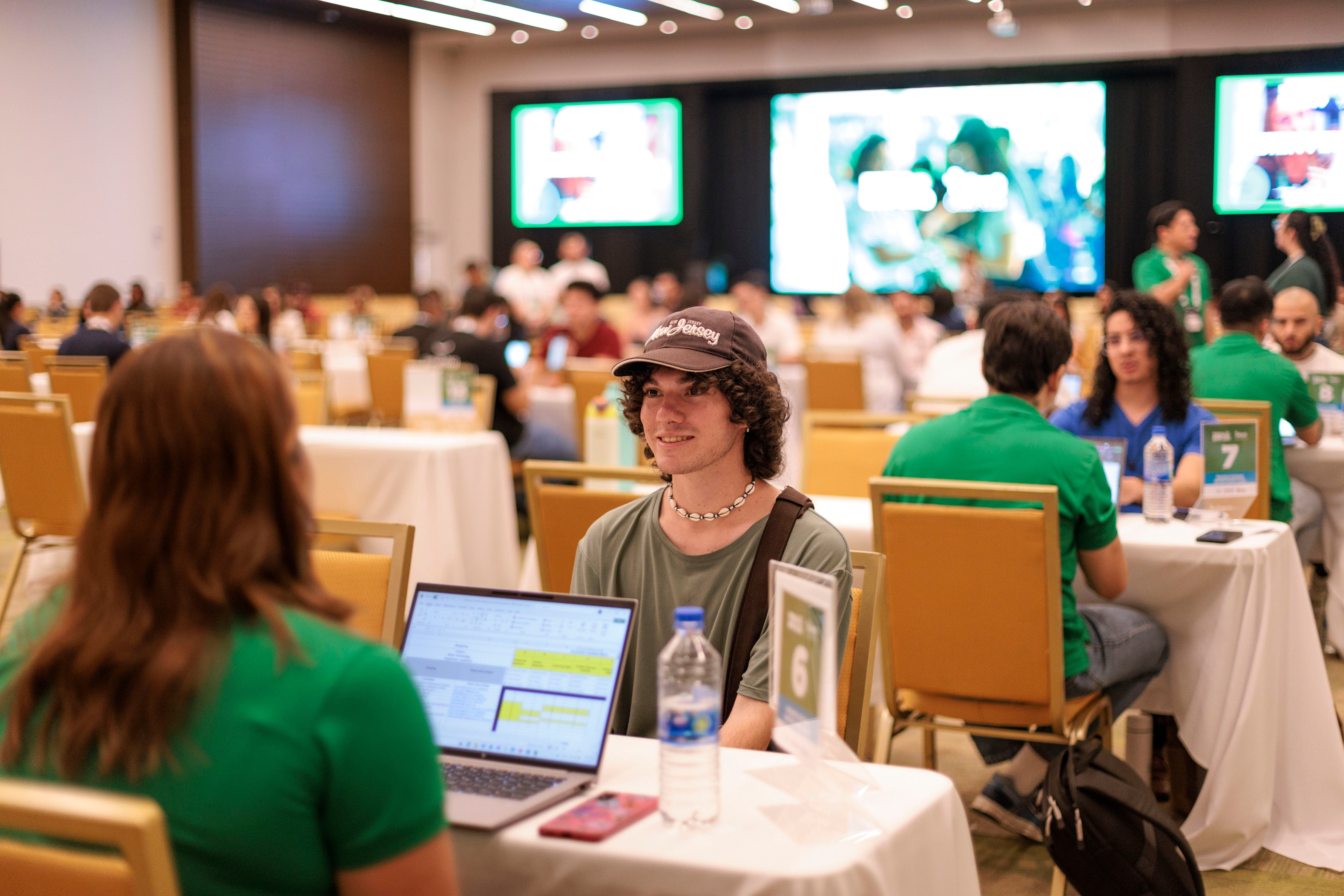 Este sábado en Liberia se ofrecerán 1.300 empleos en feria organizada por PROCOMER con opciones para distintos perfiles y sectores productivos.