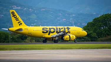 ¿Cuán bajos son los precios de las aerolíneas ‘low cost’? Comparamos los precios en 3 rutas con las aerolíneas tradicionales